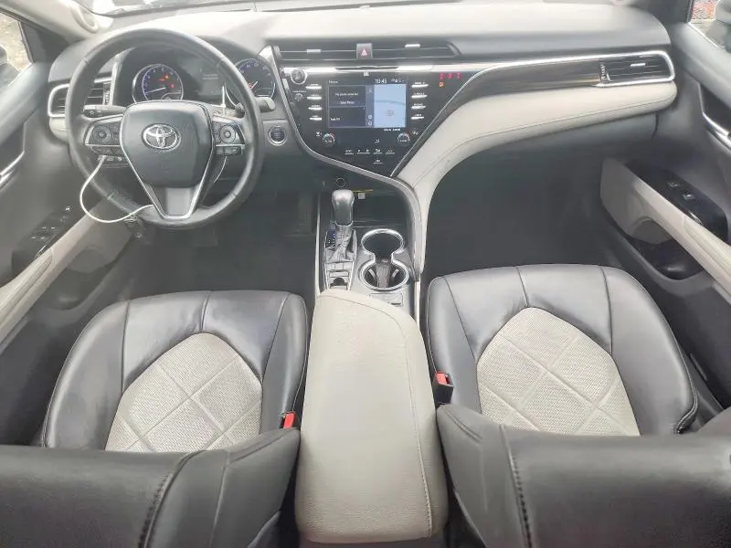 2018 TOYOTA CAMRY XLE V6  