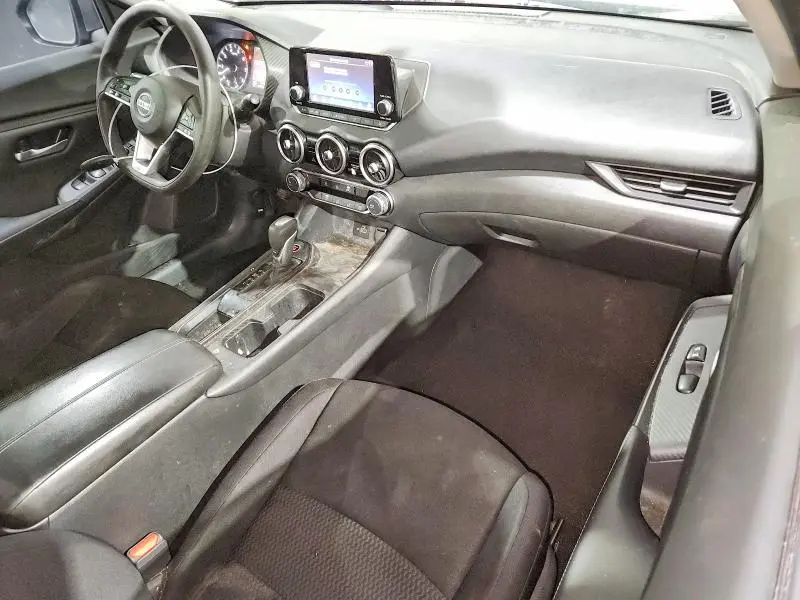 2022 NISSAN SENTRA S  