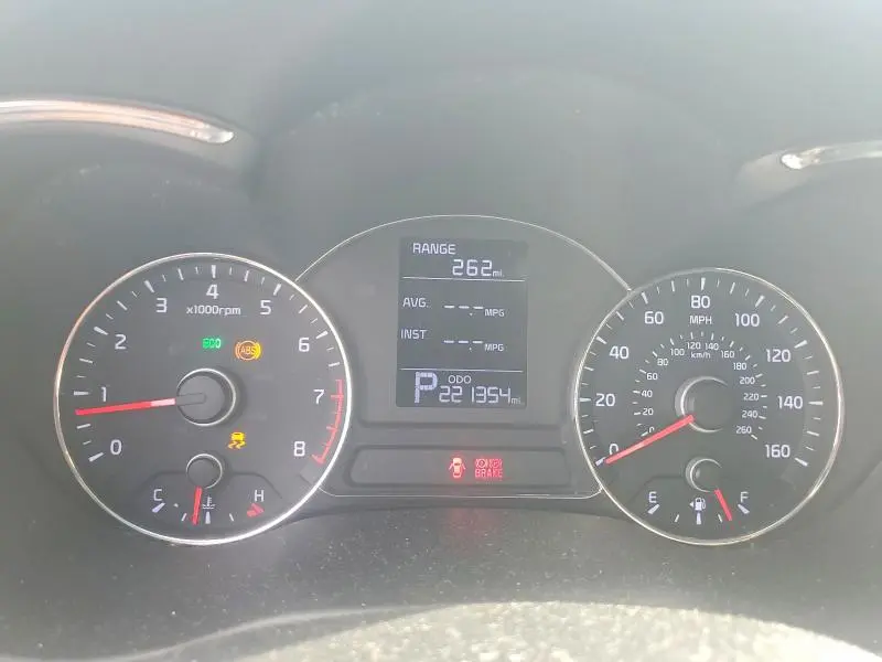 2016 KIA FORTE LX  