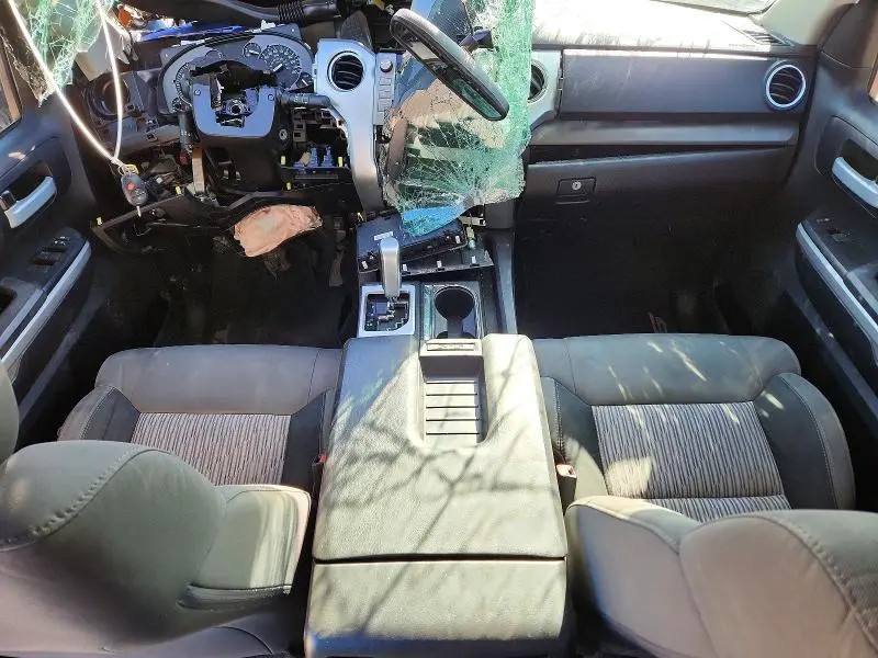 2015 TOYOTA TUNDRA SR5  