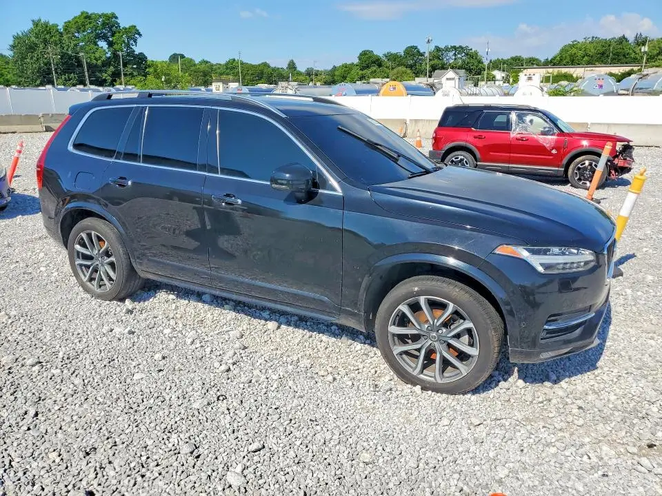 2017 VOLVO XC90 T6  