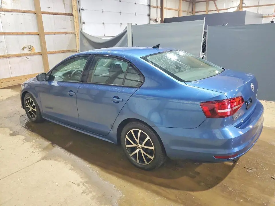2016 VOLKSWAGEN JETTA SE  