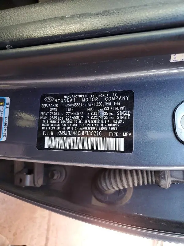 2017 HYUNDAI TUCSON SE  