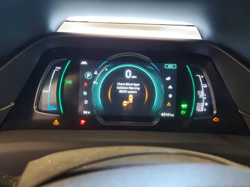 2022 HYUNDAI IONIQ SE  