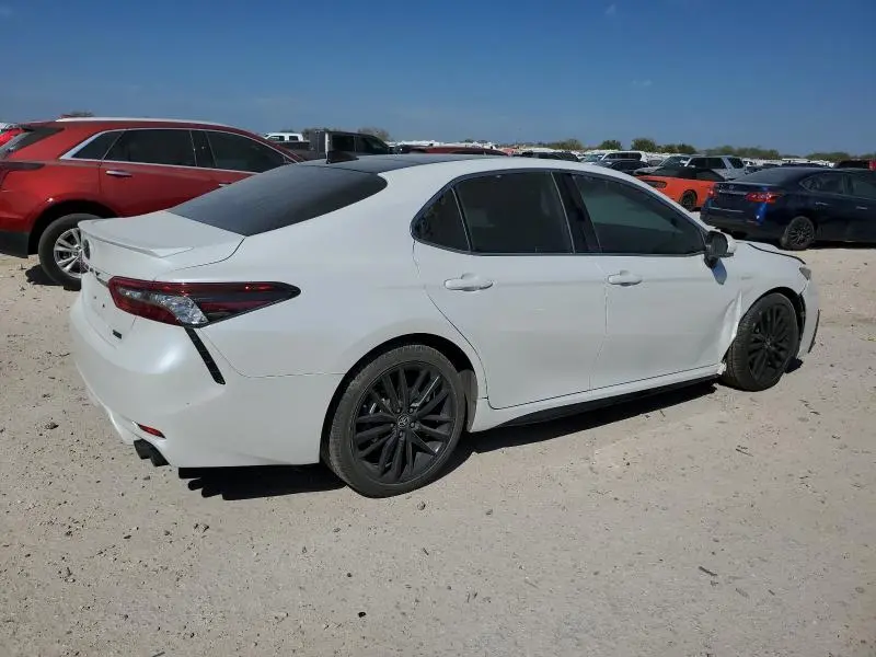 2021 TOYOTA CAMRY XSE  