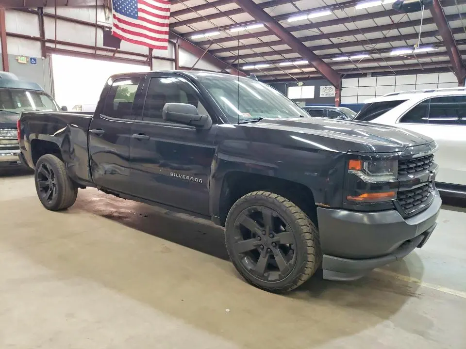2017 CHEVROLET SILVERADO   