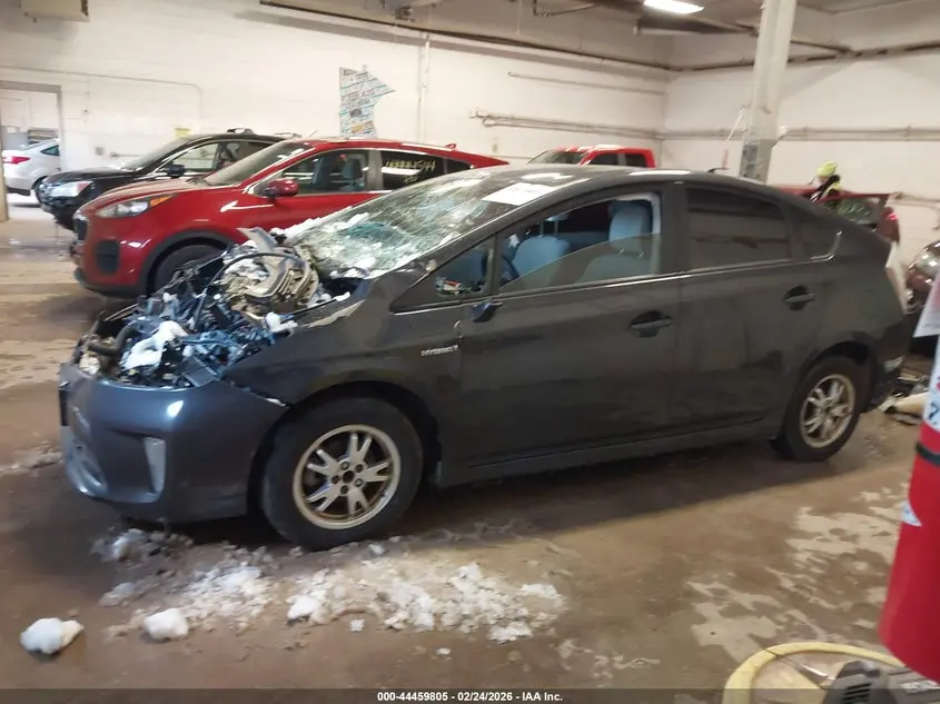2013 TOYOTA PRIUS THREE