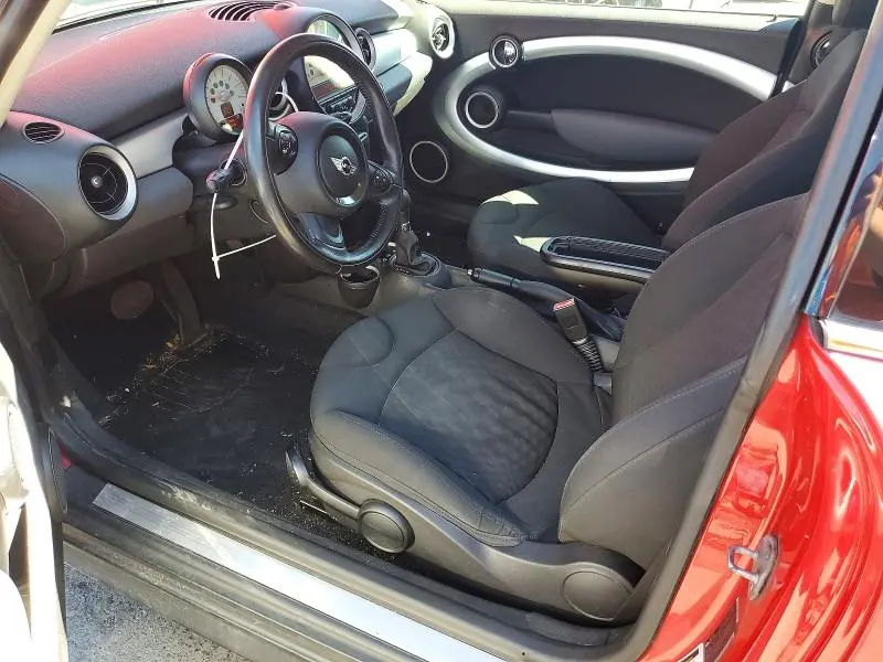 2011 MINI COOPER CLUBMAN  
