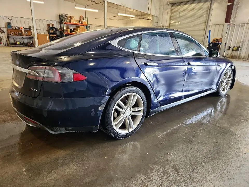 2015 TESLA MODEL S 85D  