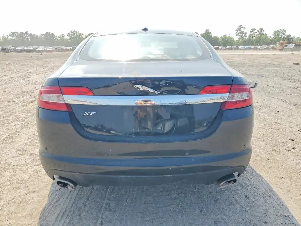 2011 JAGUAR XF PREMIUM  
