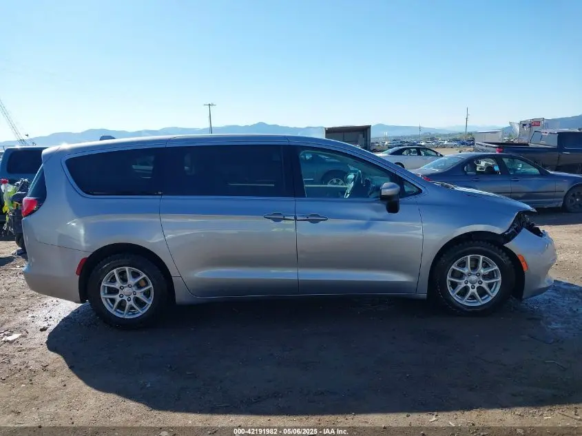 2017 CHRYSLER PACIFICA TOURING