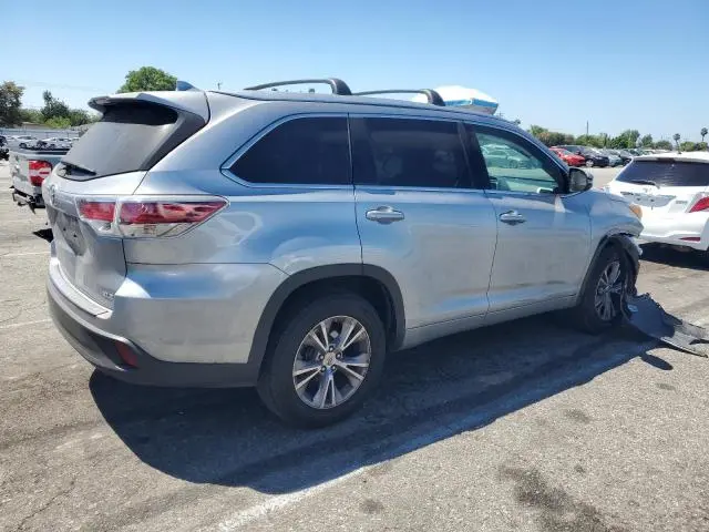 2015 TOYOTA HIGHLANDER XLE  