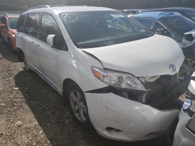 2016 TOYOTA SIENNA LE