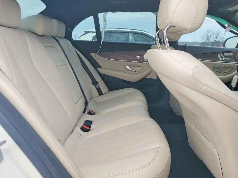 2017 MERCEDES-BENZ E 300  