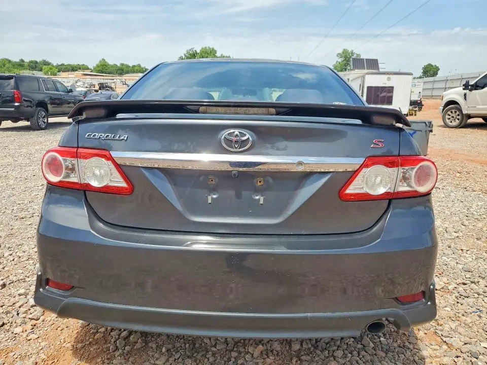 2011 TOYOTA COROLLA   