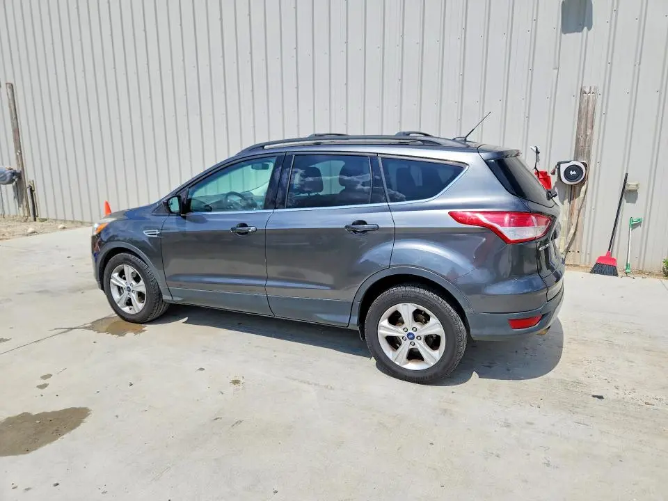 2015 FORD ESCAPE SE  