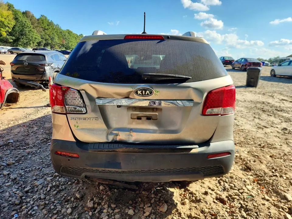2012 KIA SORENTO LX  