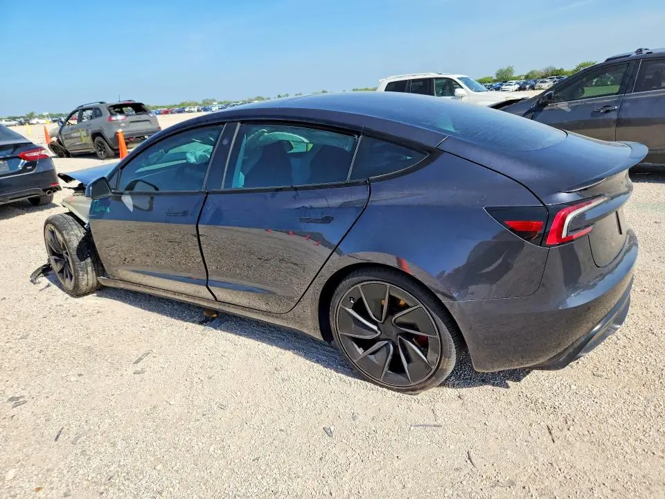 2025 TESLA MODEL 3   