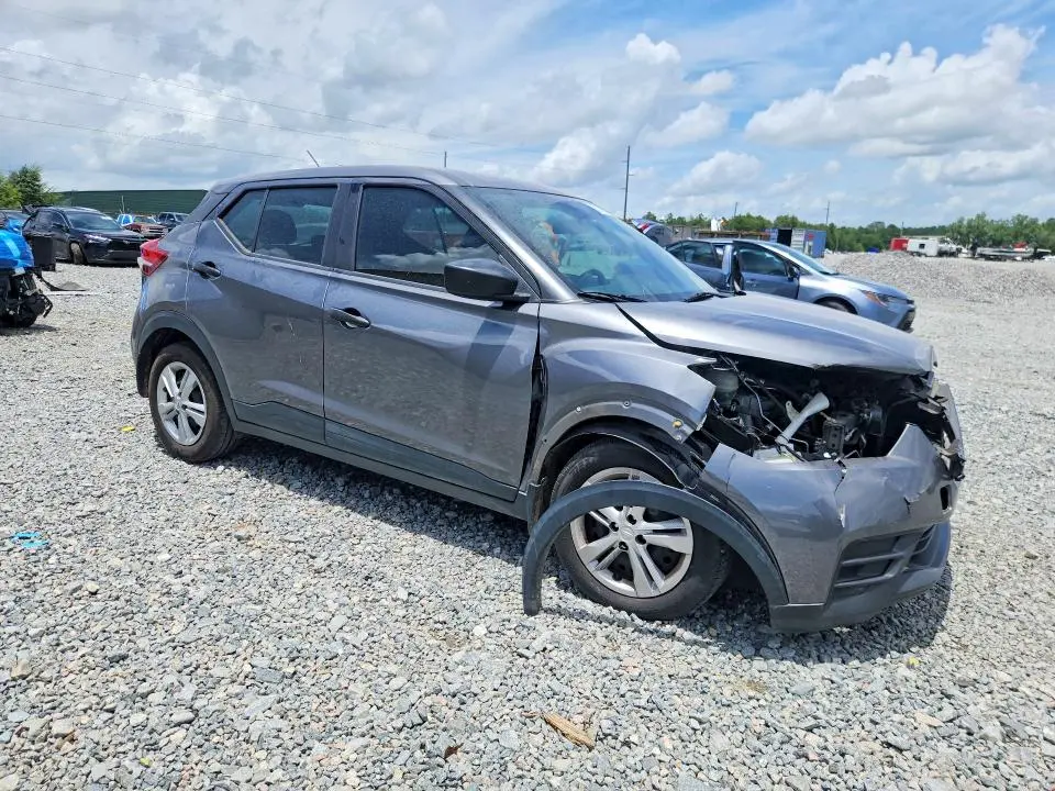 2020 NISSAN KICKS S  
