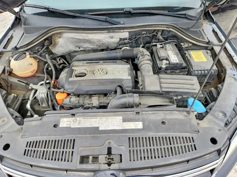 2012 VOLKSWAGEN TIGUAN S  