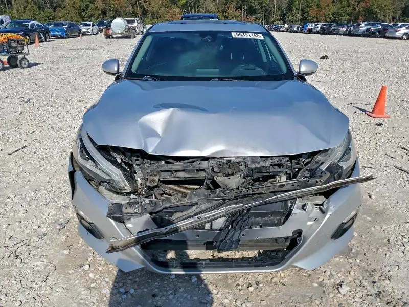 2019 NISSAN ALTIMA SV  