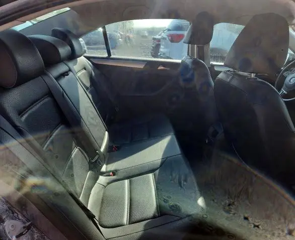 2014 VOLKSWAGEN JETTA SE  