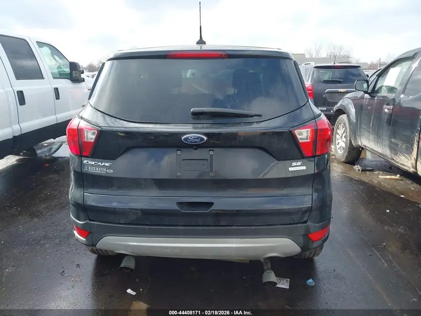 2019 FORD ESCAPE SE