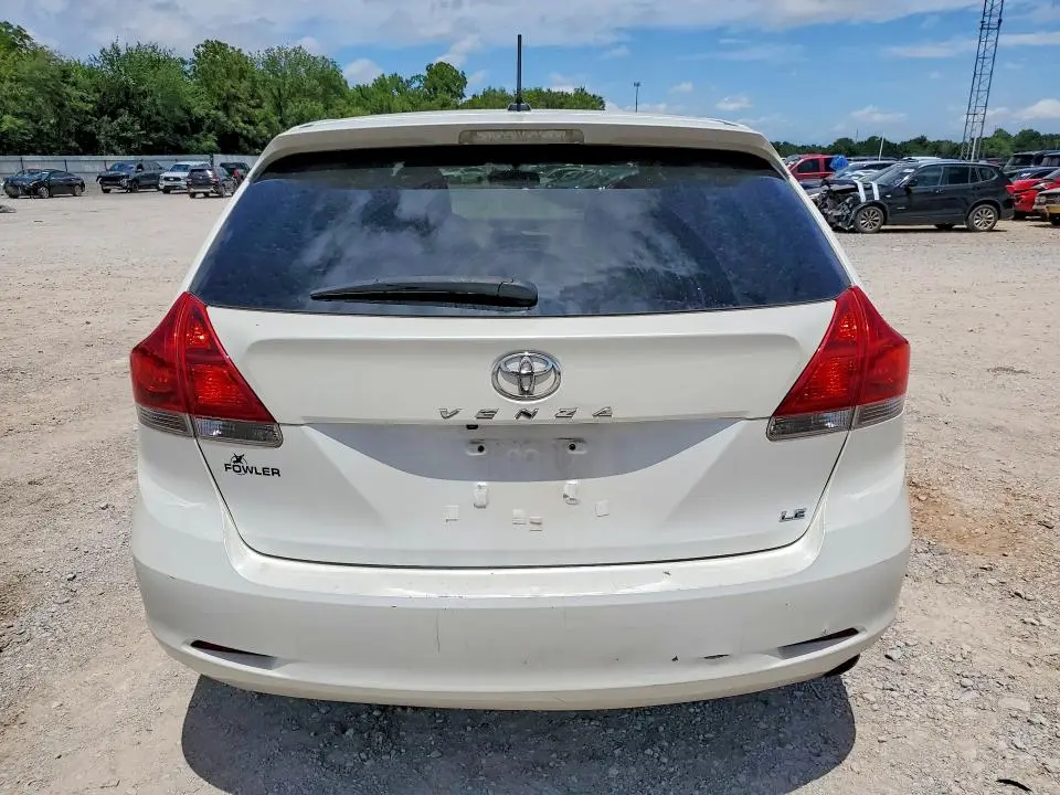 2015 TOYOTA VENZA LE  