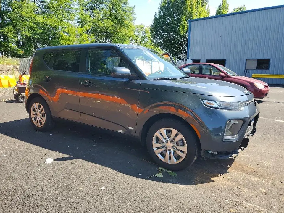 2022 KIA SOUL LX  
