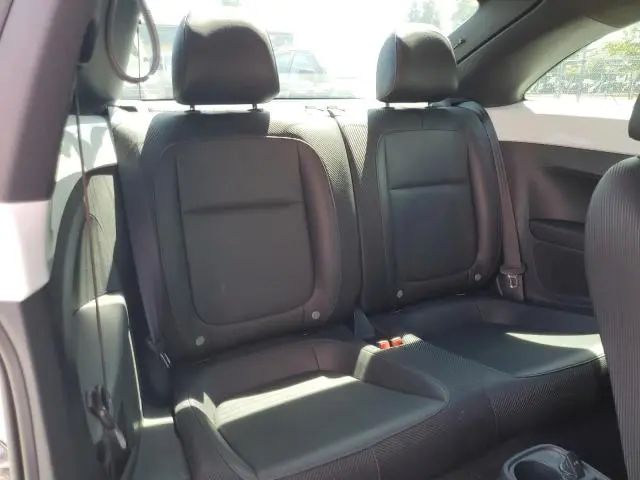 2012 VOLKSWAGEN BEETLE   