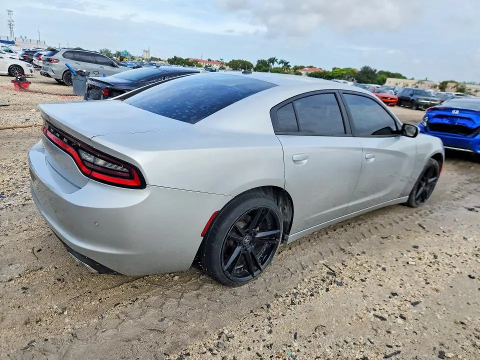 2019 DODGE CHARGER SXT  