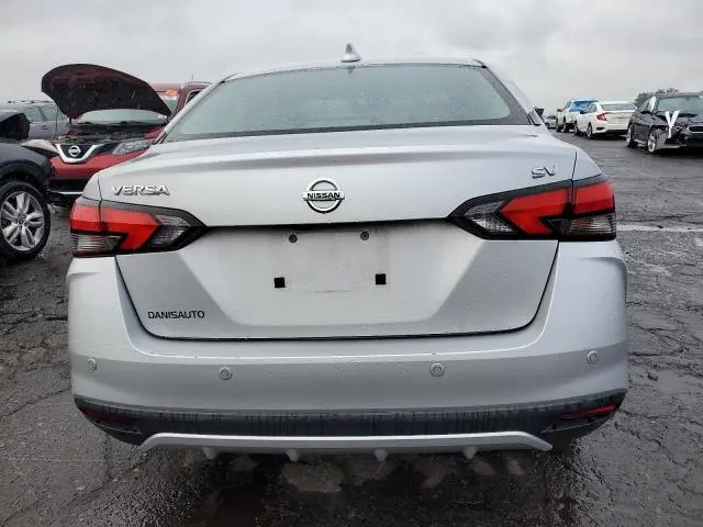 2021 NISSAN VERSA SV  