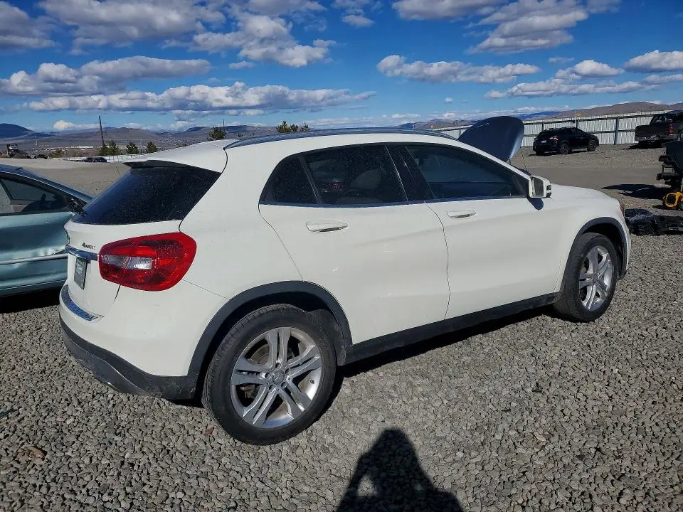 2015 MERCEDES-BENZ GLA 250 4MATIC  