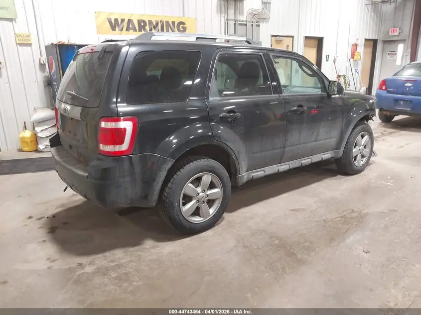 2011 FORD ESCAPE LIMITED