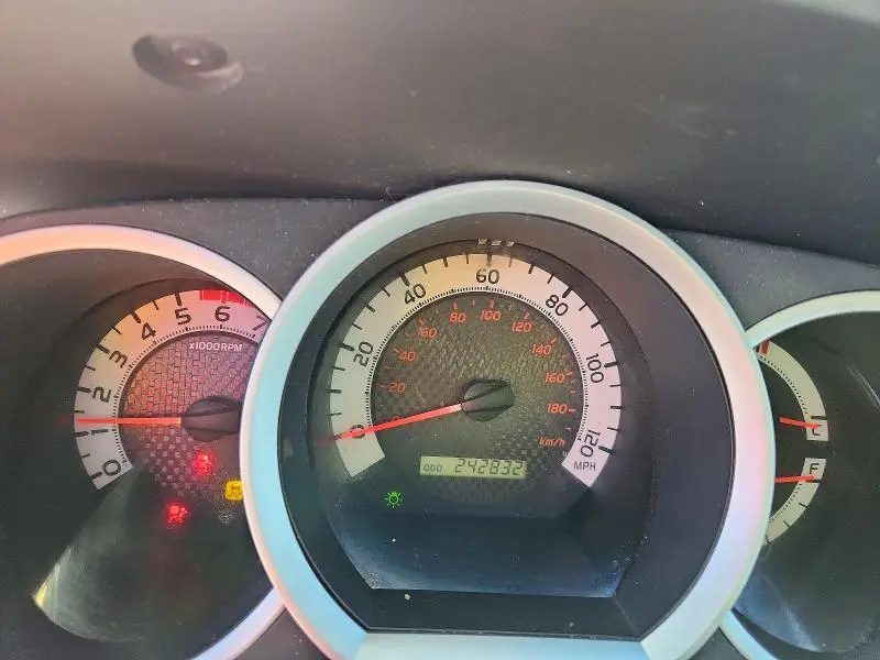 2011 TOYOTA TACOMA V6  