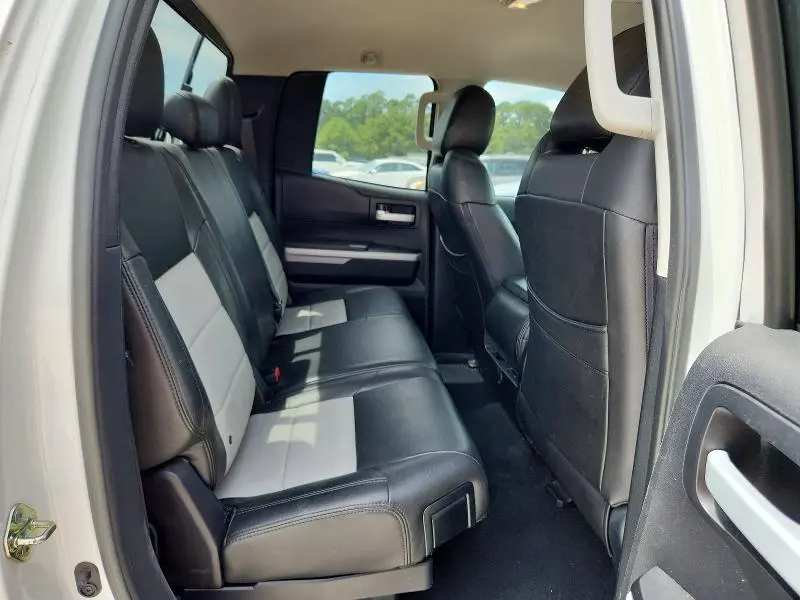 2017 TOYOTA TUNDRA SR5  