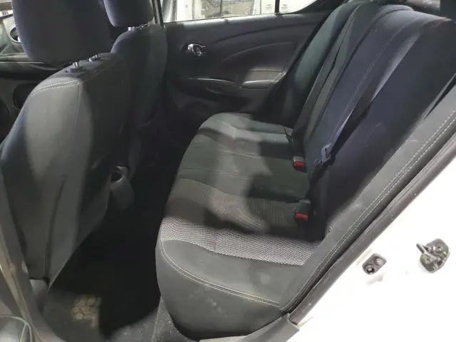 2019 NISSAN VERSA S  