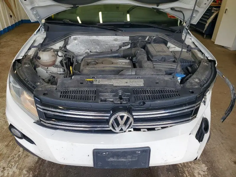 2014 VOLKSWAGEN TIGUAN S  