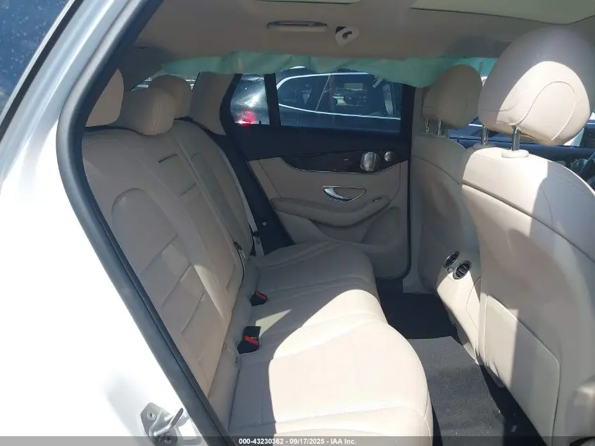 2017 MERCEDES-BENZ GLC 300 4MATIC