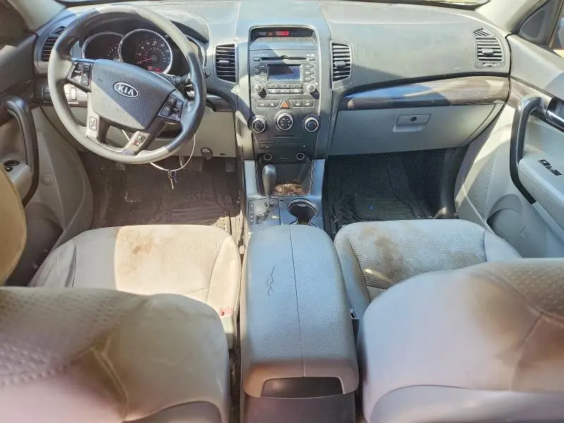 2011 KIA SORENTO LX  