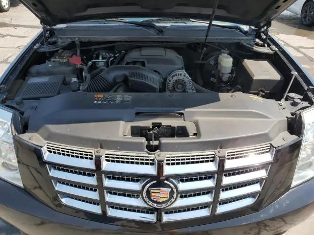 2014 CADILLAC ESCALADE LUXURY  