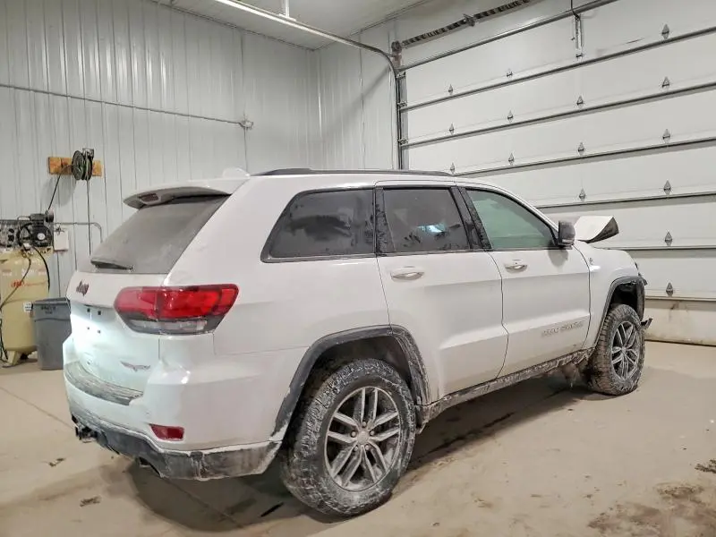 2017 JEEP GRAND CHEROKEE TRAILHAWK  