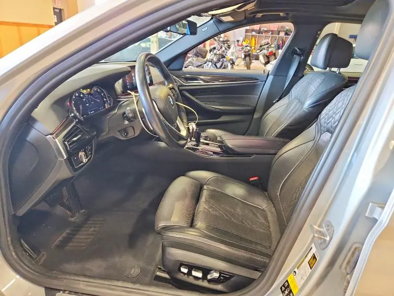 2017 BMW 530 XI  