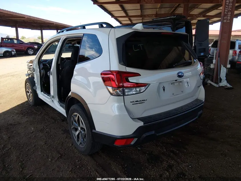 2022 SUBARU FORESTER PREMIUM