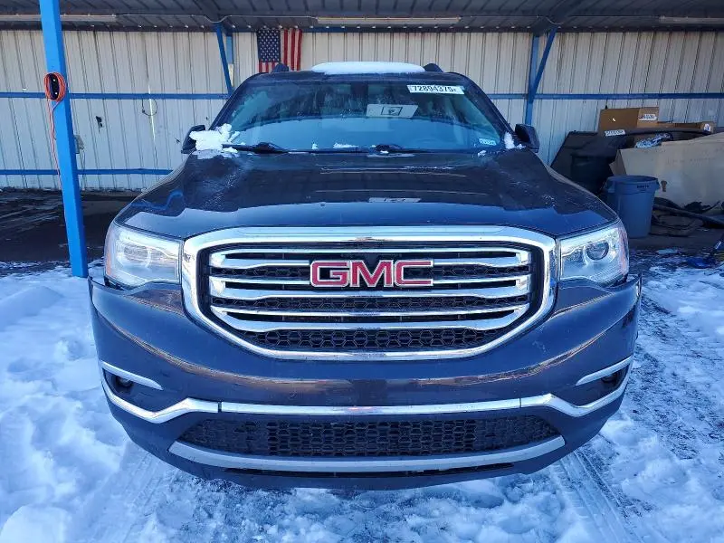2017 GMC ACADIA SLE  