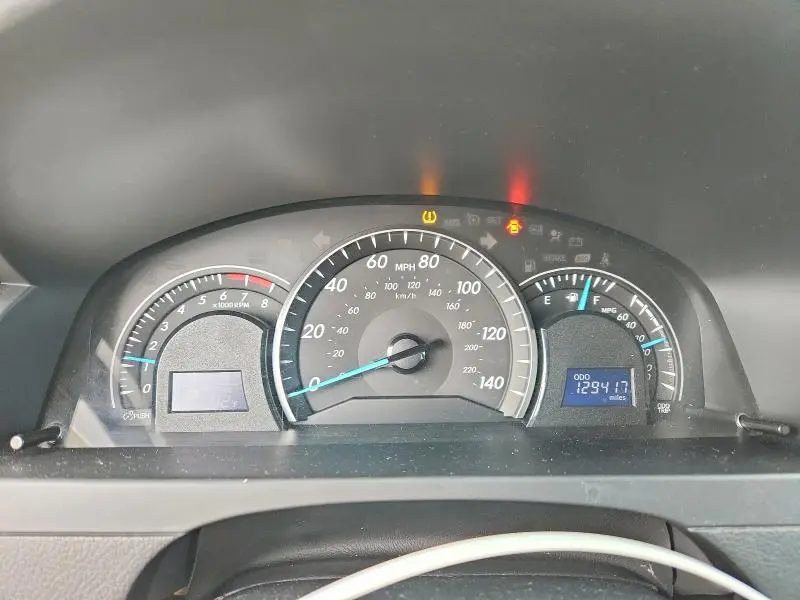 2013 TOYOTA CAMRY LE  