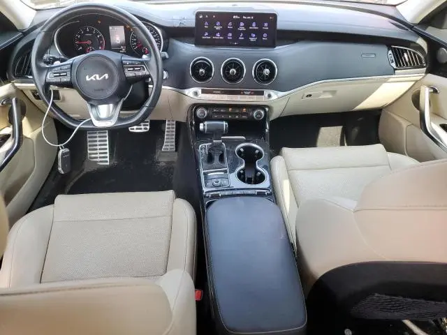 2022 KIA STINGER GT LINE  