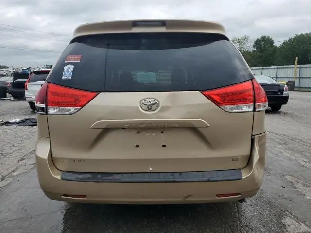 2011 TOYOTA SIENNA LE  