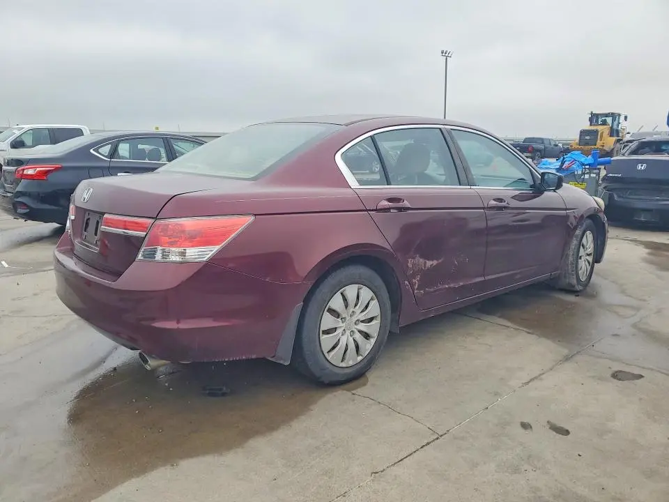 2011 HONDA ACCORD LX  