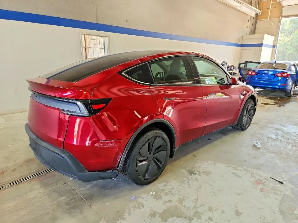 2026 TESLA MODEL Y   